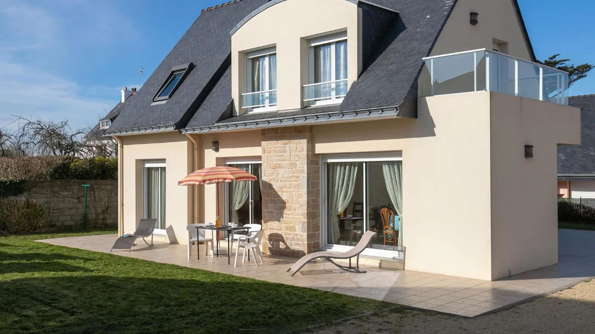Holiday Home Hortensias By Interhome Clohars-Carnoet